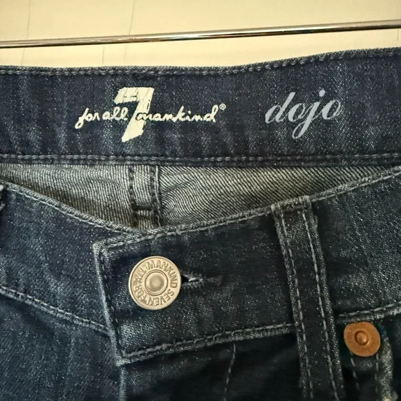 7 For All Mankind Women's Boot Cut Jeans - Dark Blue - 30” Inseam - Picture 3 of 9